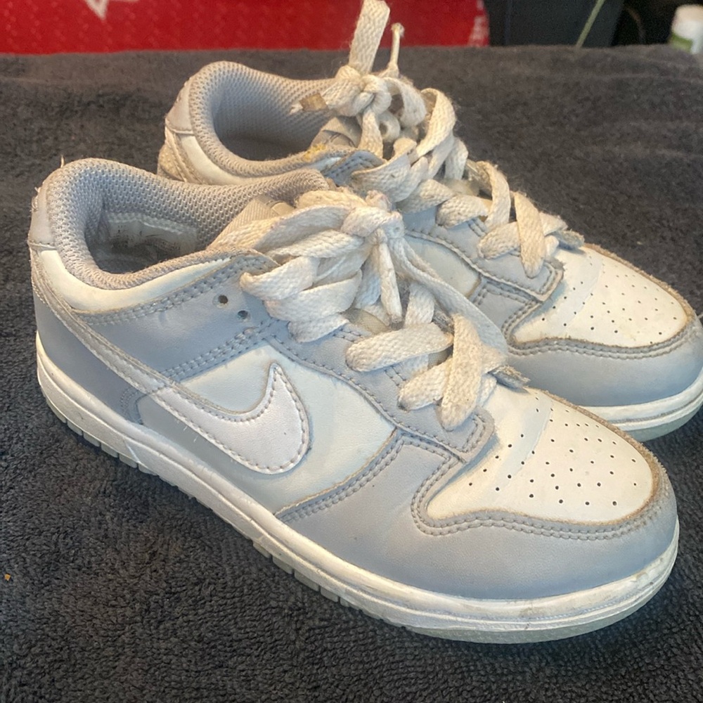 Gray dunks